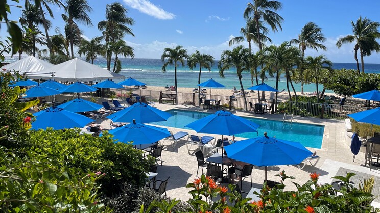 Coconut Court Beach Hotel